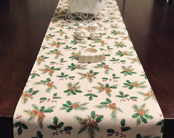 Christmas table runner, Pine Cones Holiday Table Decor, Handmade Cotton table linen, Winter table centerpiece