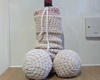 Pattern: Peekaboo Willy Wine Cover - PDF crochet pattern