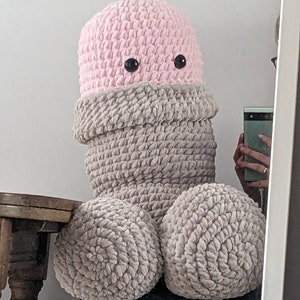 Pattern: Cuddle Me Peekaboo Willy - PDF Large Crochet Pattern