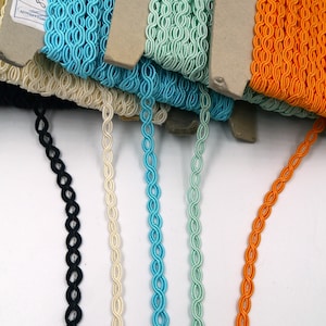 Tiny Figure Eight Loop Braid 5mm 8009