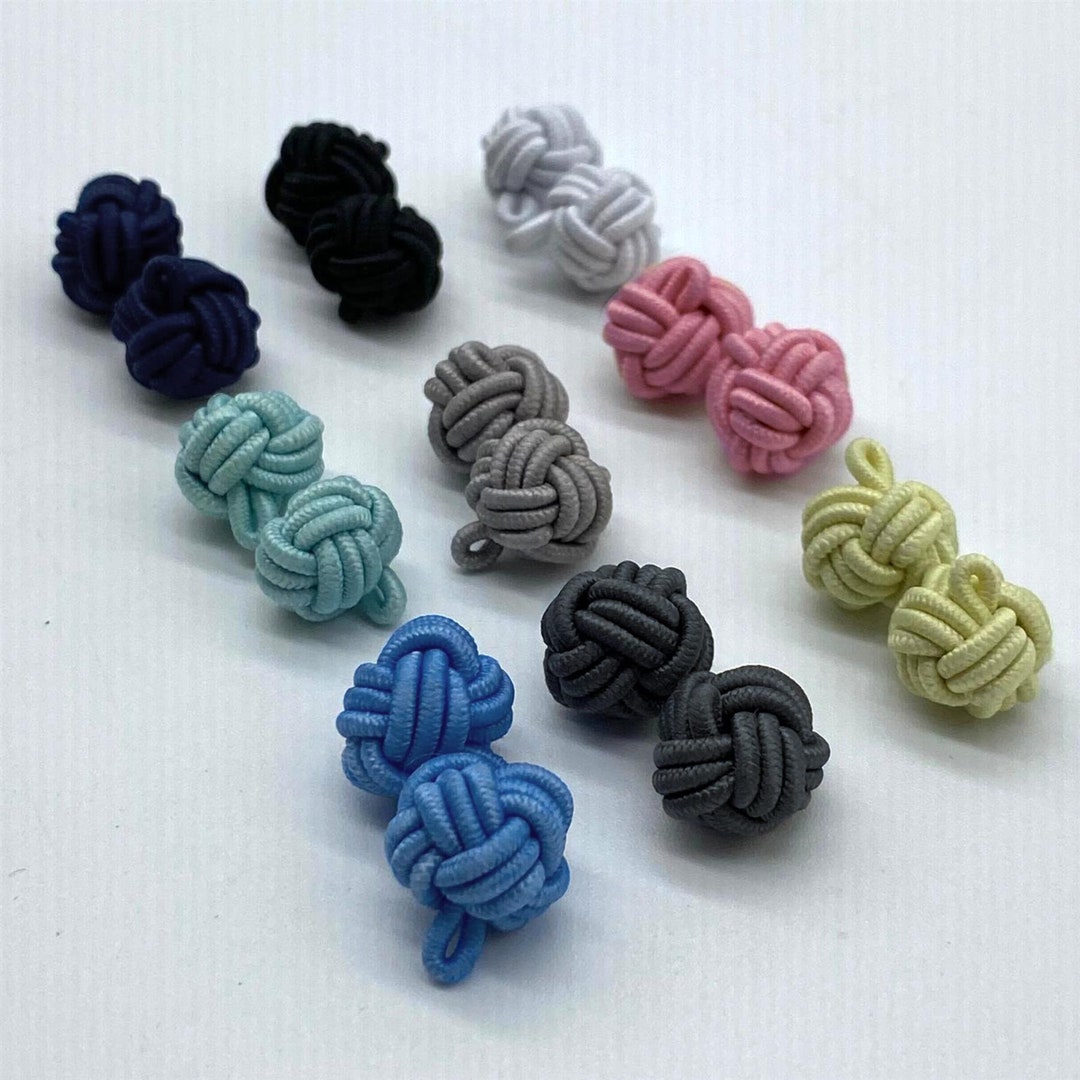Knot antiques
ダイニングテーブル800 XL Fist Ceramic Knot by SIN