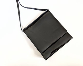 Vintage 1990s Black Patent Leather Minimalist Crossbody Shoulder Bag Small
