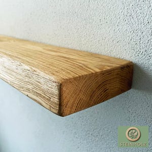 Floating shelf made of solid oak - Elegant design with sanded edges. Ideal for decoration, books & plants