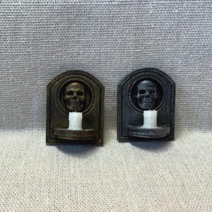 Dollhouse gothic style skull candle wall sconce, Miniature haunted house decor 12th scale