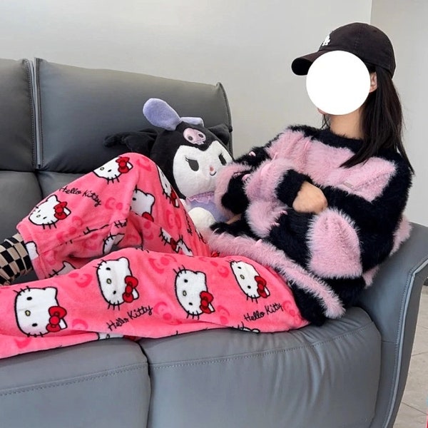 Hello Kitty Harmony Pyjamas: Multicolour Flannel Pajamas – A Delightful Addition to Women's Casual Home Fashion Wardrobe