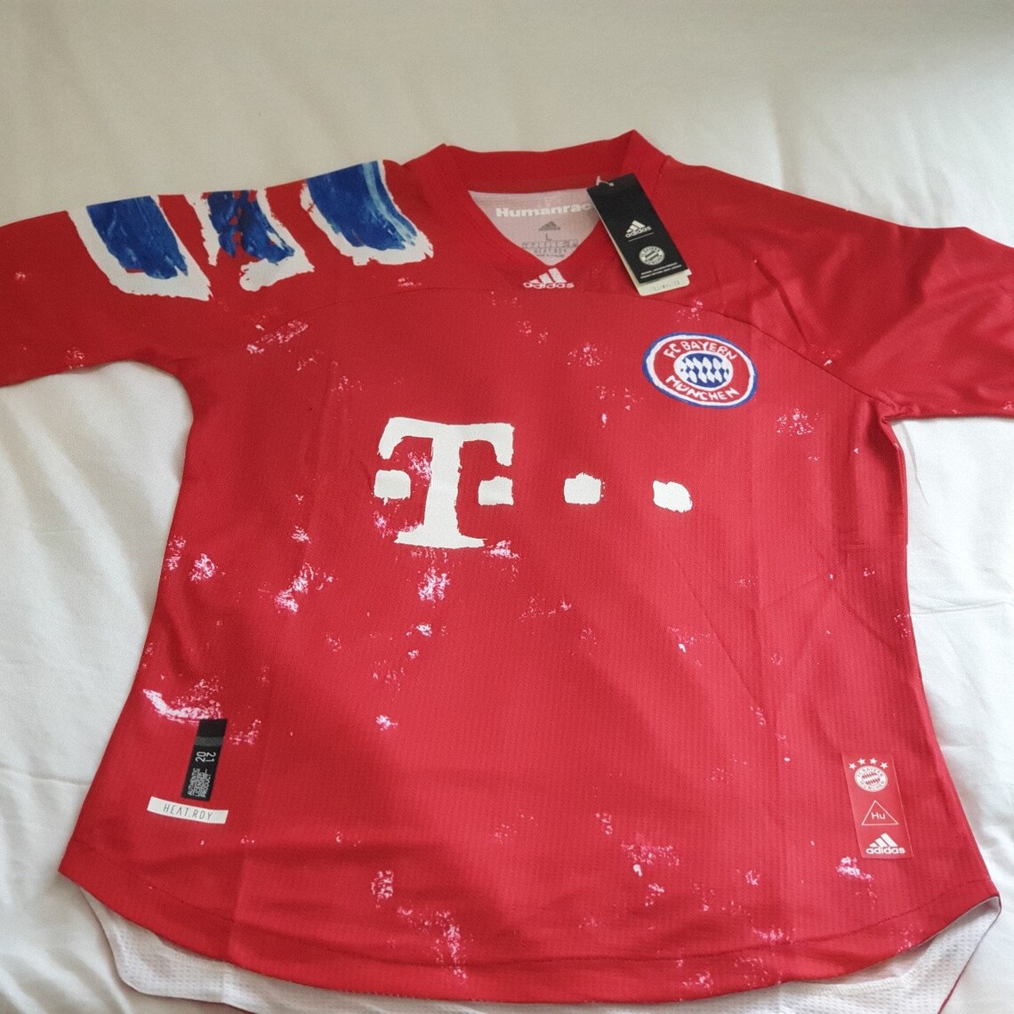 bayern munich pharrell jersey