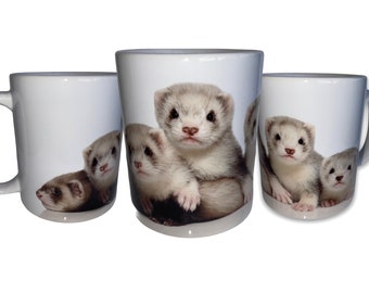 Furets - Amis à fourrure - Tasse en céramique de 11 oz