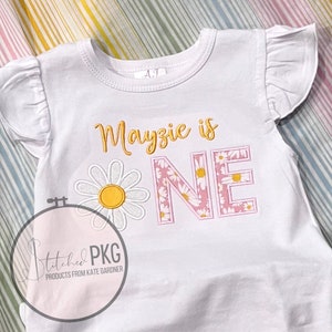 Maglietta personalizzata con ricamo Daisy Groovy ONE - Festa di compleanno a tema floreale per bambine - Maglietta ricordo del primo compleanno per bambine di un anno