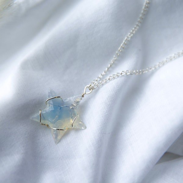 Collana stella opalite, stella di cristallo opalite, collana stella opale, collana stella di cristallo cristallo stella opalite, cristallo stella, collana stella