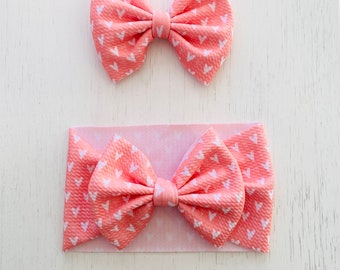Lazo de San Valentín con corazones rosados pequeños: diadema de nailon, diadema, cerditos o lazo con clip