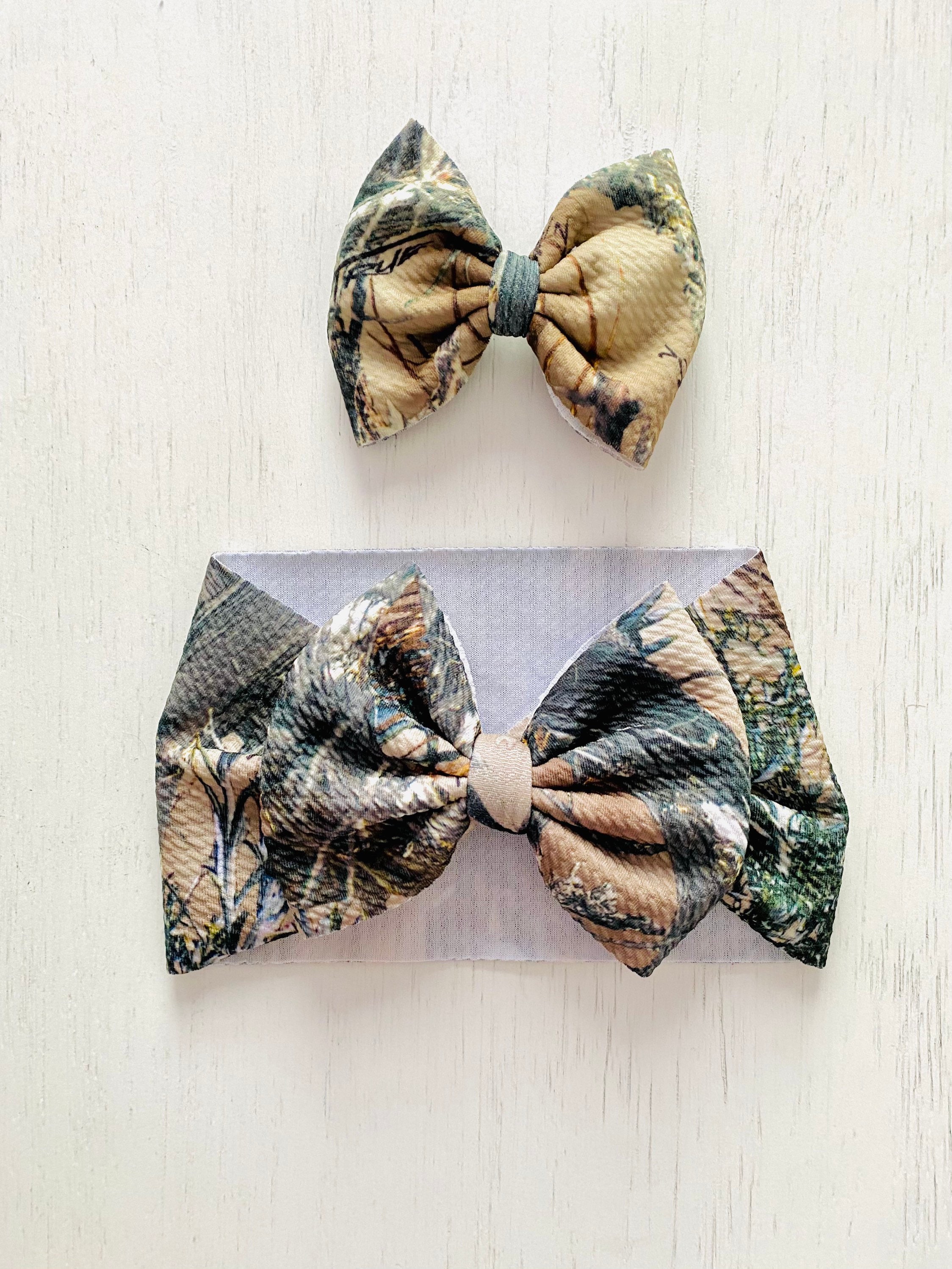 Camouflage Bow: Nylon headband, Headwrap, Mommy & Me, Twisted Headband, Scrunchie, Piggies or Clip Bow
