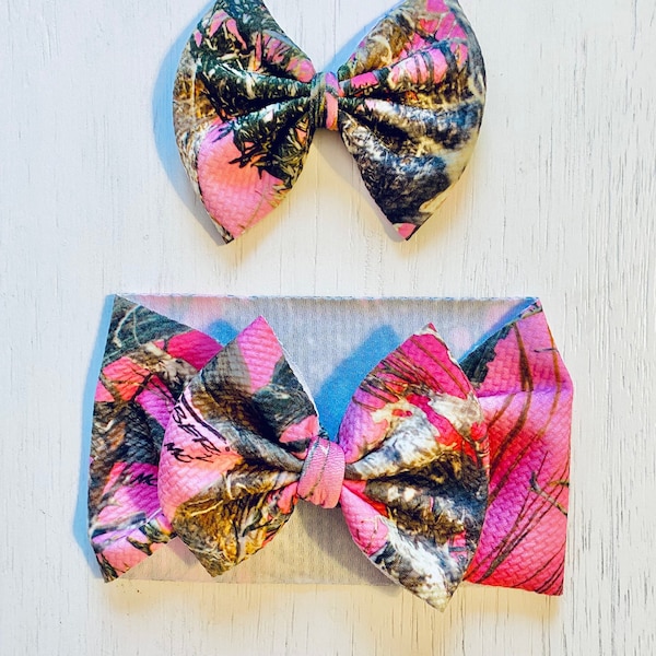 Lazo de camuflaje rosa: diadema de nailon, turbante, diadema retorcida, coletero, moño de cerditos o con clip.