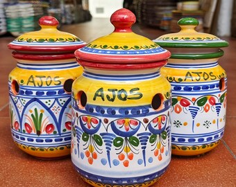 Garlic pots from Spain - Hand-painted Ajeros - Spanish garlic pot - Jar with lid for garlic - Pot avec couvercle pour l'ail - Handpainted -