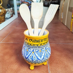 Kitchen utensil pot 20cm.8 Hand painted Spain Utensil holders/canister Utensil pot Porte-ustensiles Spain image 3