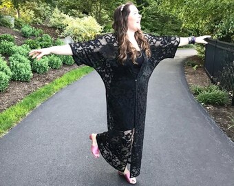 Black Lace Maxi Kimono - one size