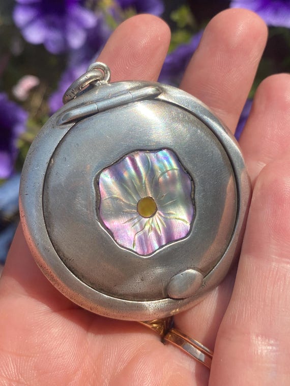 フランス アンティーク シルバー フラワー＆リボン フォト ペンダント