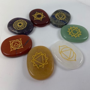 CHAKRA Crystal Set, 7 Stone Chakra Set, Gold ENGRAVED Set, 7 Piece Chakra Stones, Round Crystal Set, Chakra Disc Set With Chakra Symbols