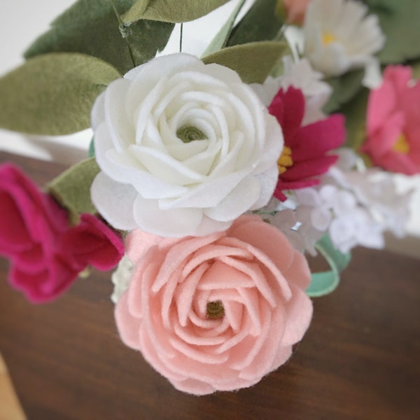 Felt Flower - Ranunculus in the Colour of Your Choice, With/Without Stem