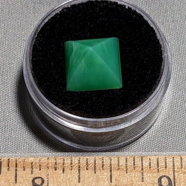 6.1 carat faceted chrysoprase - natural/untreated