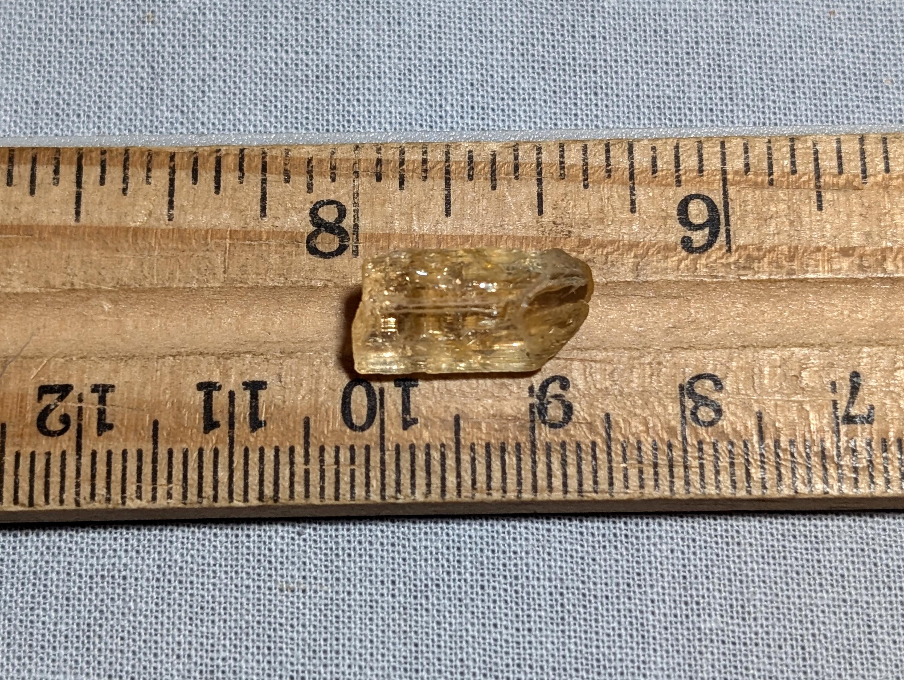 ブラジル、ミナスジェライス州、オウロ・プレト産のインペリアル