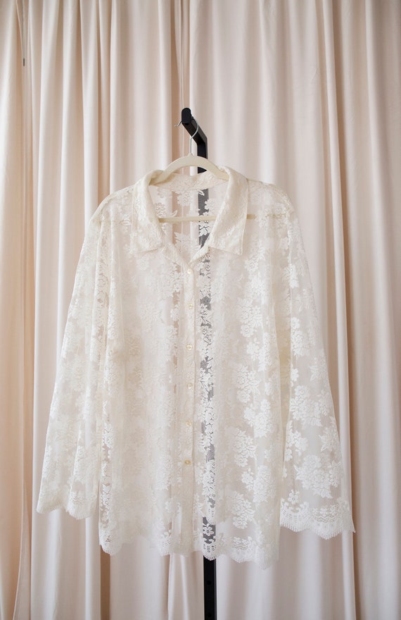Vintage White Lace Button Up Oversized Blouse Top - image 5