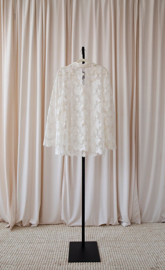 Vintage White Lace Button Up Oversized Blouse Top - image 4