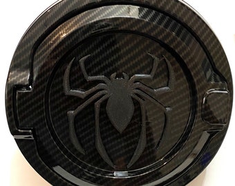 Spider Design Cool in 3D CARBON Fiber w Black For 2018-2022 Jeep Wrangler JL JLU  Gas Cap Cover-   Super Hero