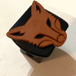 3D フォックスヘッド - ブラックとブラウン - 2 インチ トレーラー ヒッチ カバー - ハイキング デザート ラバーズ サボテン ツリー プラント ラクダ