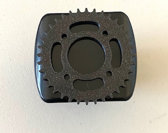 Cycle Gear en 3D Black w Black 2 pulgadas Trailer Hitch Cover - Cyclist Cool Gears