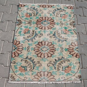 Vintage Floral Oushak Rug: 2.5x3.4 ft Beige & Green Wool Turkish Rug