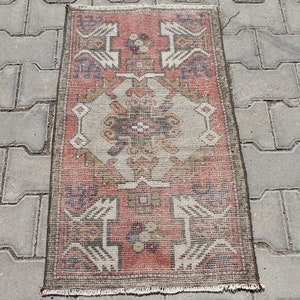 Red Oushak Rug, 1.6 x 2.9 ft Rug, Anatolian Rug, Oriental Rug, Vintage Door Mat, Tribal Rug, Ethnic Rug, Old Rug, Turkish Rug, Turkey Rug