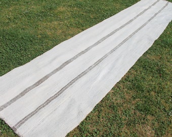 Vintage White Kilim Runner Rug: Turkish Wool Stairway Hallway Rug (3.0 x 15.6 ft)