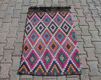 Alfombra Kilim Turca Vintage Pequeña: Alfombra Tribal de Lana y Algodón Hecha a Mano (76 x 118 cm)