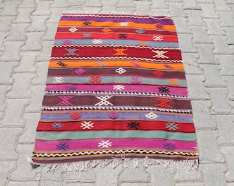 Handmade Pink Kilim Rug: Vintage Anatolian Tribal Rug (3.0 x 3.9 ft)