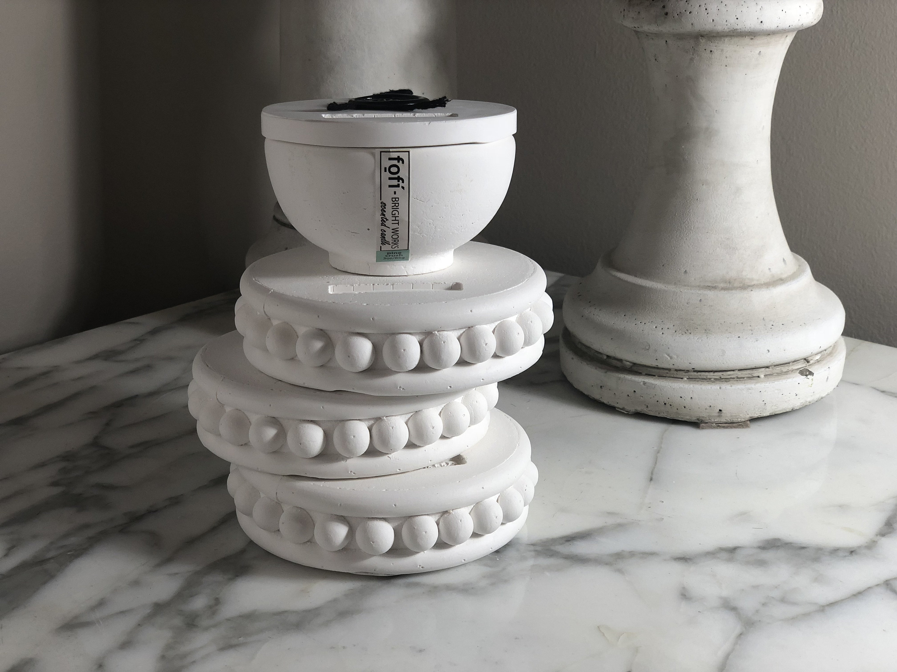 Pilar de la vela de cemento blanco griego candelabro | Etsy