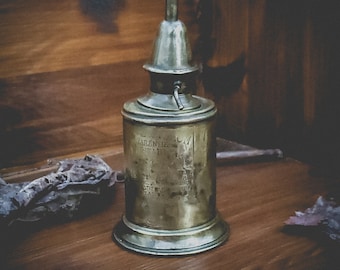 French antique pigeon oil lamp, in beautiful brass design, embossed and decorated with wonderful 1940&#39;s design.