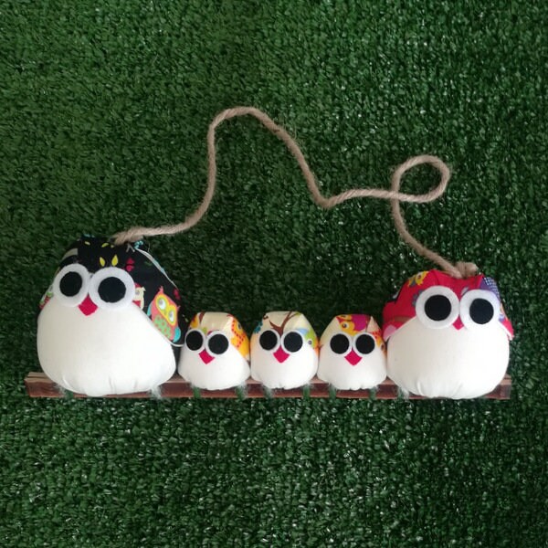 Nojaro - Chouette Famille 5 Personnes Prenom Papa Enfants Maman Hibou Personnalisé sur Branche Bois 