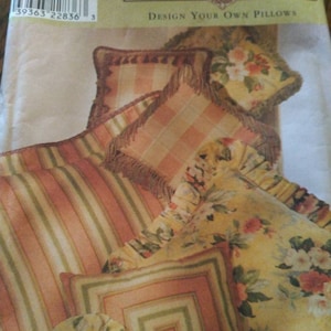 Uncut Simplicity Home 8702 design your own pillow