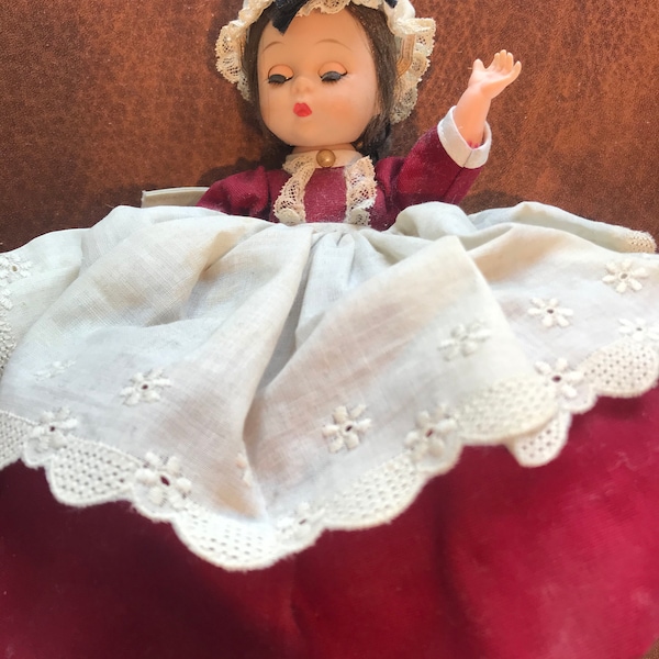 VINTAGE Madame Alexander Kin Little Women Marme doll  8" figure # 381 bonnet rare 1962