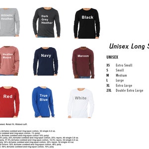 Op de afbeelding: Een selectie van unisex shirts met lange mouwen in diverse kleuren, waaronder zwart, rood en marineblauw. De shirts zijn voorzien van teksten als "Athletic Heather", "Dark Grey Heather" en "Black". Maattabel inbegrepen, borstomvang van 78 cm tot 135 cm.