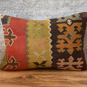 Turkish Kilim Pillow, 16x24 Bohemian Kilim Pillow, Decorative Turkish Kilim Pillow, Handwoven Kilim Pillow, Home Decor, Pillow Cover P3071