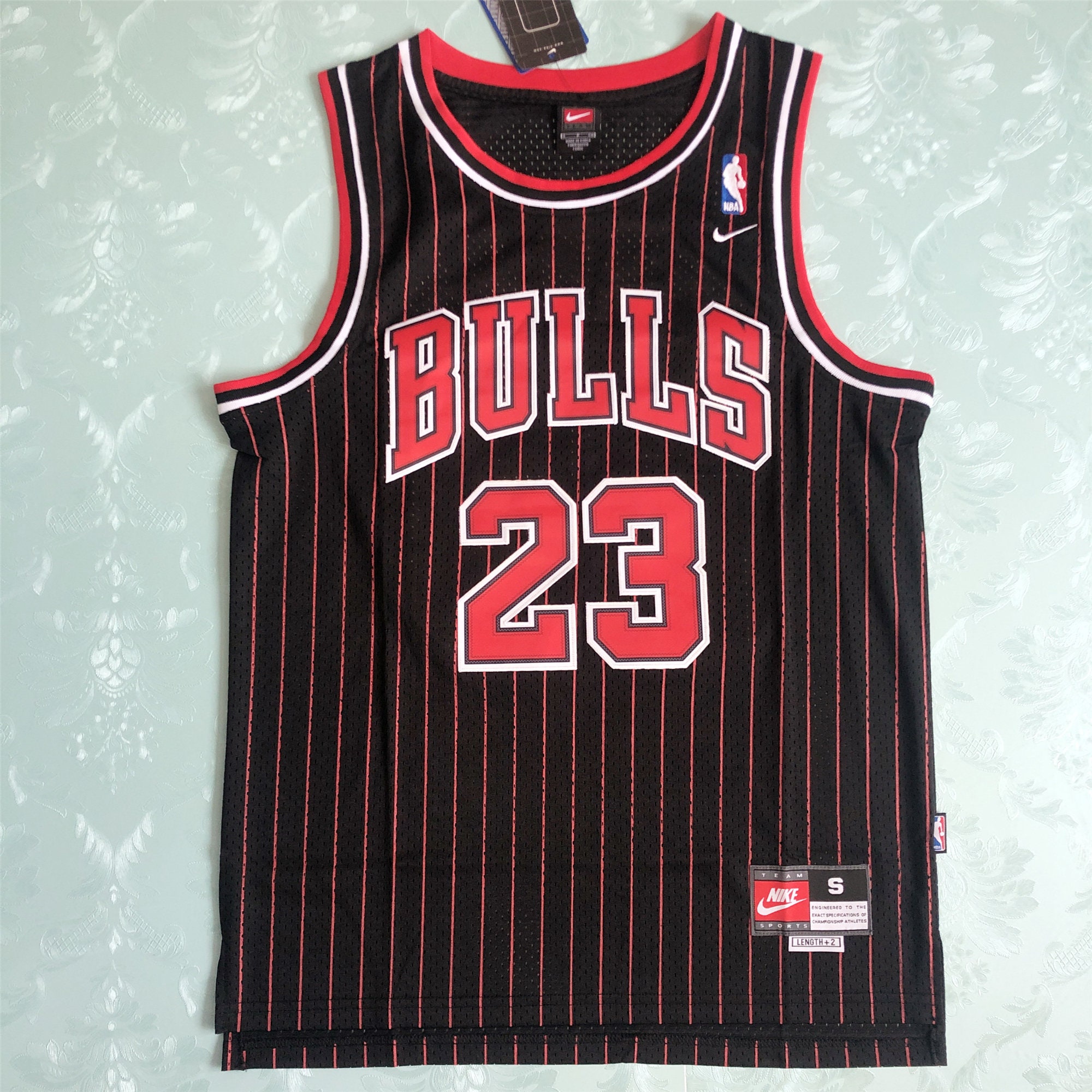michael jordan jersey 23 bulls