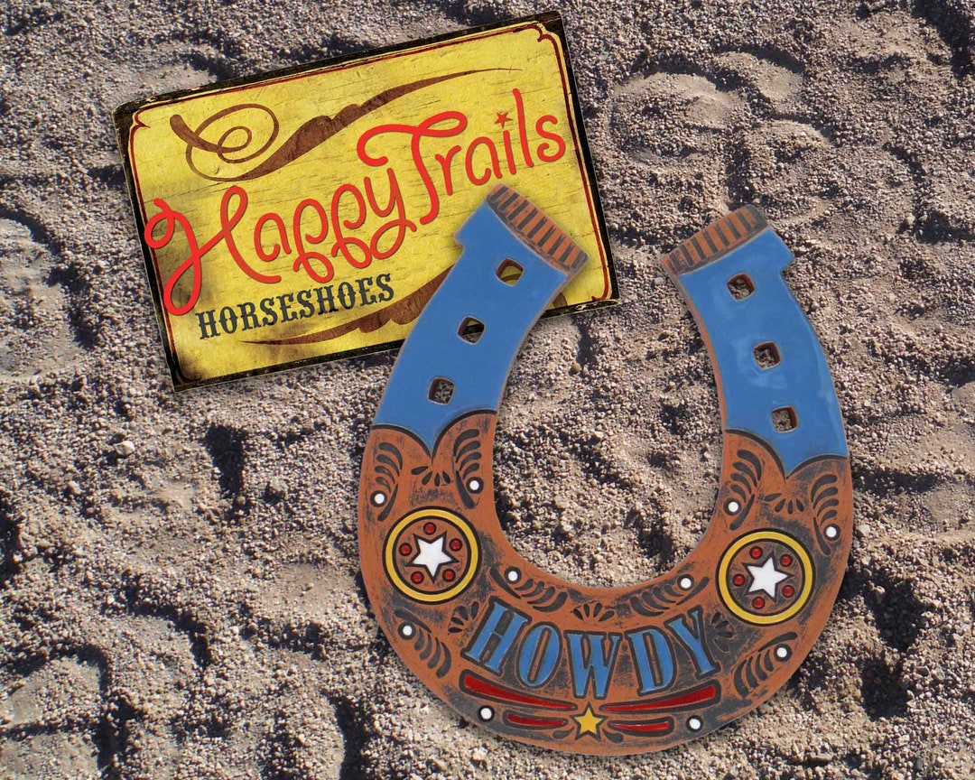 HOWDY Clay Horseshoe Wall Decor Handmade From Red Earthenware Clay