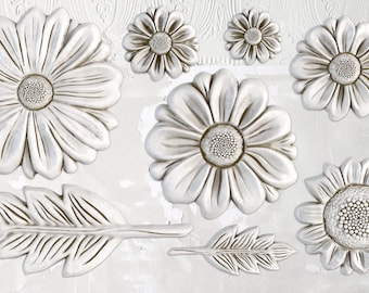 IOD He Loves Me Decor Mould Iron Orchid Designs
