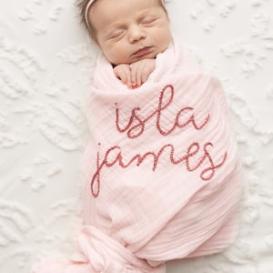 Manta personalizada para bebé bordada a mano muselina de algodón imagen 2