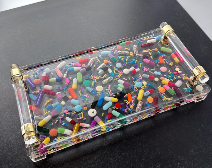 Chill Pill Low Tray with Handles and Feet