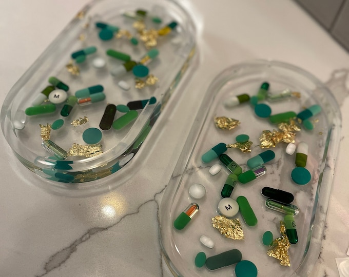 Chill Pill Resin Tray - Green & Gold