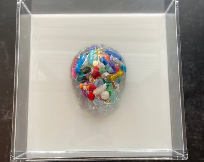 7.5"x7.5" Chill Pill Resin Art - Brain