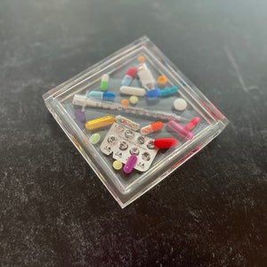 Deluxe Chill Pill Schmucktablett