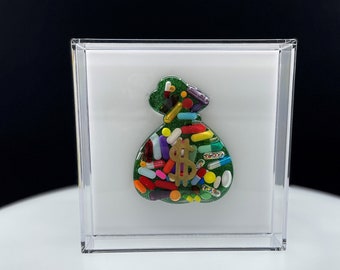7.5"x7.5" Chill Pill Resin Art - Money Bag